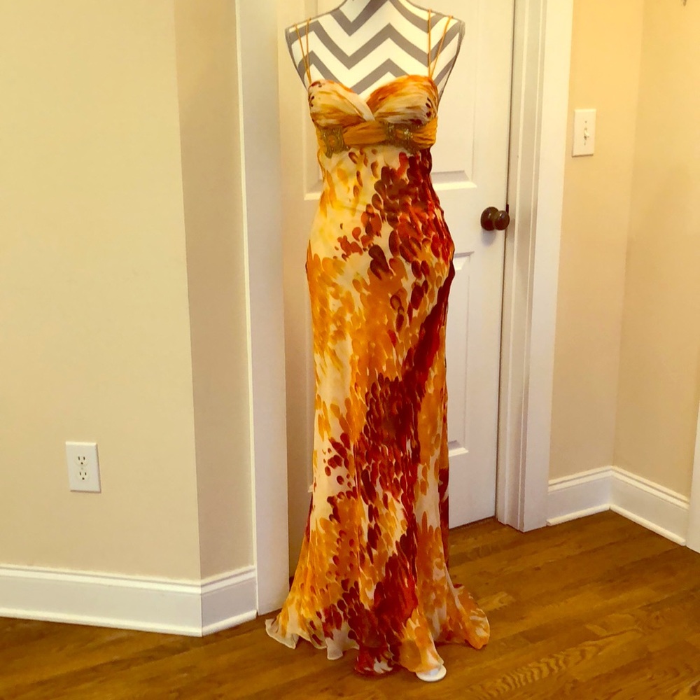 Dave & Johnny evening gown